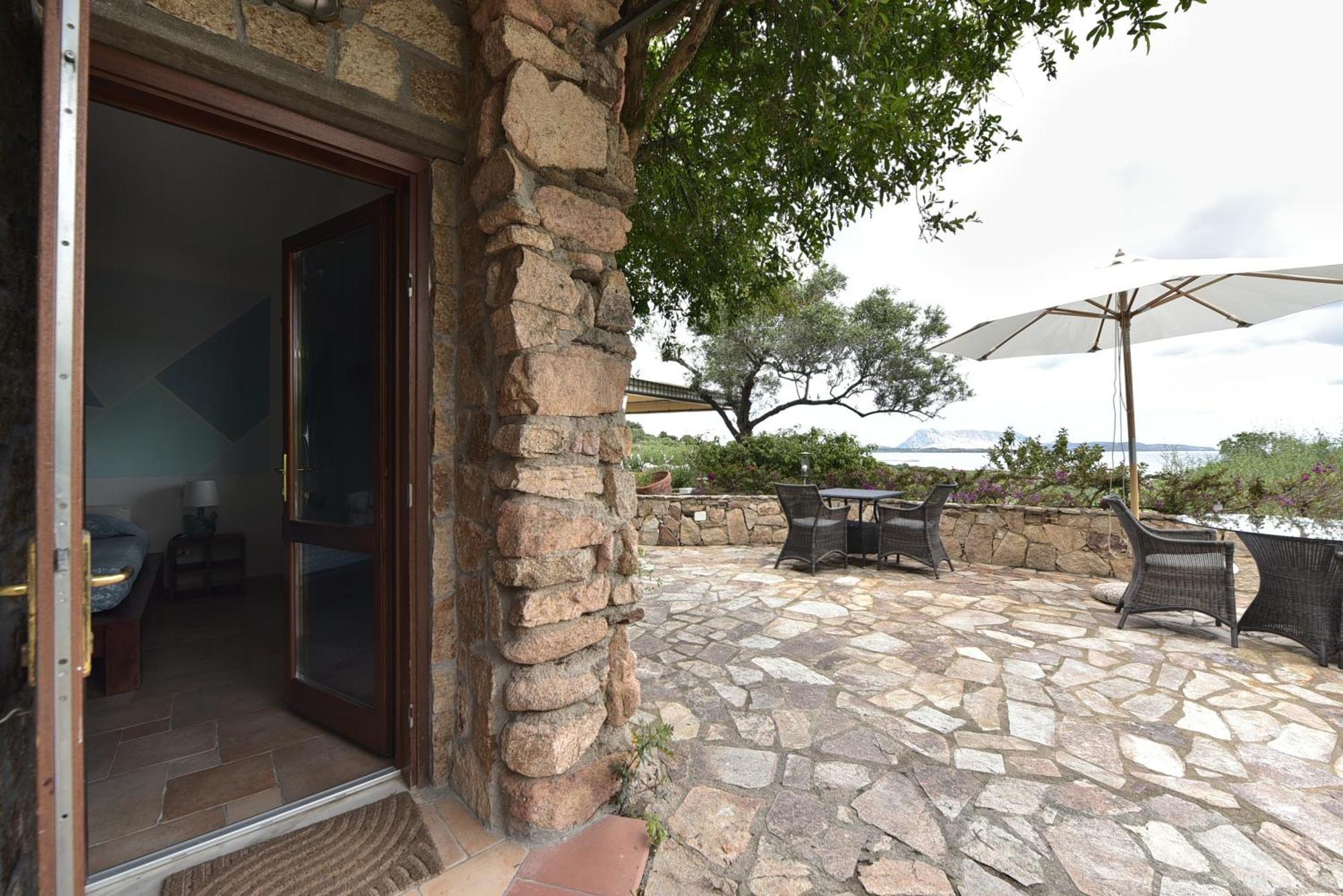 Villa Minda Lodge & View San Teodoro  Exterior photo